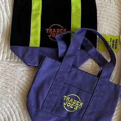 Trader Joe’s Halloween Mini Tote Bag Set