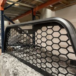 UNIVERSAL F150