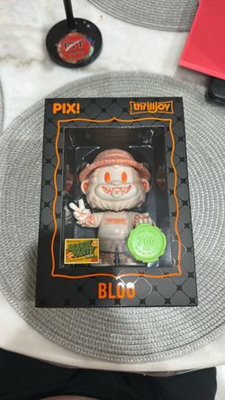 Thrilljoy orange and white Bloo Block Party 2026 exclusive 700 pcs