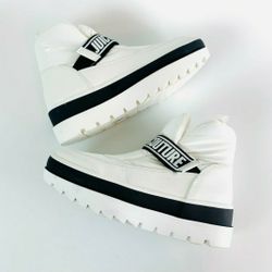 Juicy Couture Women white & Black Boots 
