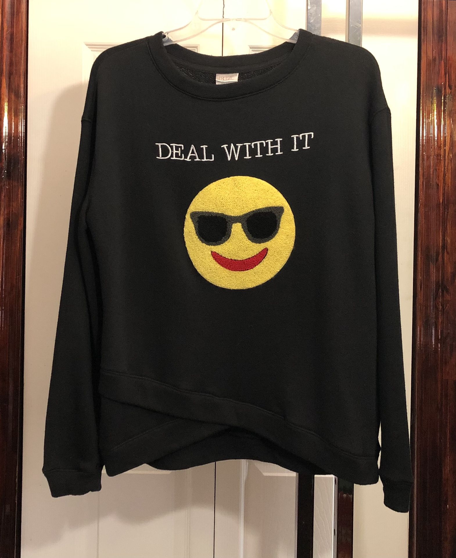 Freeze Emoji Sweater Women size Large 11/13