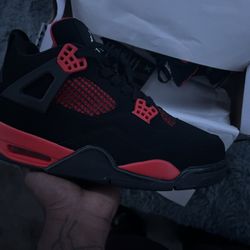 Red Thunder Jordan 4’s