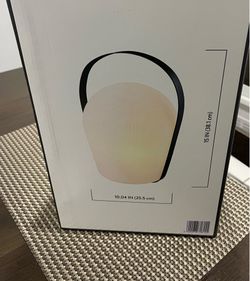 Outdoor lantern