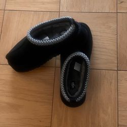 UGG Women's TAZZ II SLIPPER PLATFORM - BLACK WOMEN’S SIZE 10