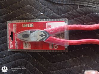 Maximum Leverage Lineman's Pliers