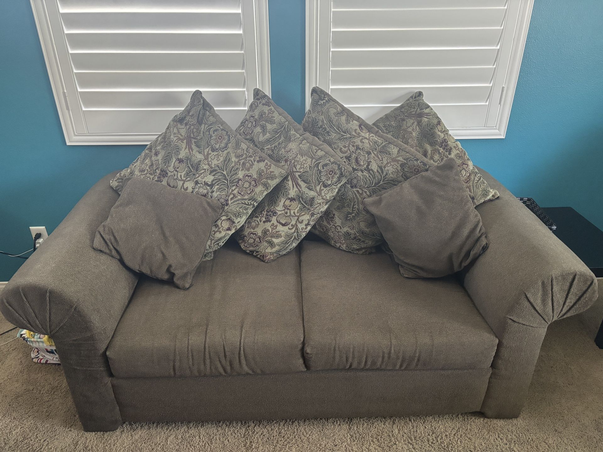 Couch- Love seat