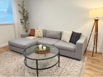 West elm Urban sectional couch DELIVERY 🚚