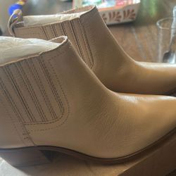 9.5, 9 1/2  M, Women Ankle Boots