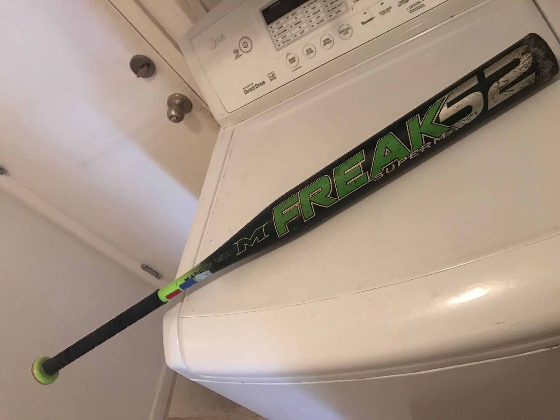 Miken freak 52 super max 34/26 softball bat