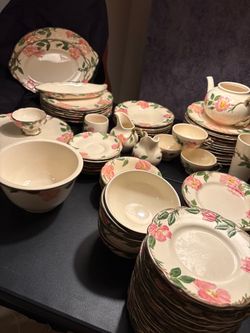 Franciscan Desert Rose Large Dinnerware Set