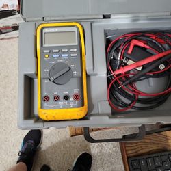 Fluke Automotive Meter 88
