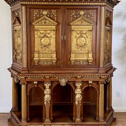 Antique English Edwardian Armoire c.1910–1918 | Renaissance Revival | Hand-Carved & Gilded