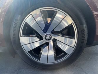 Porsche Taycan Rims and Tires