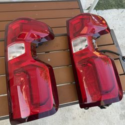 2019-2025 Chevrolet Silverado Right Taillights