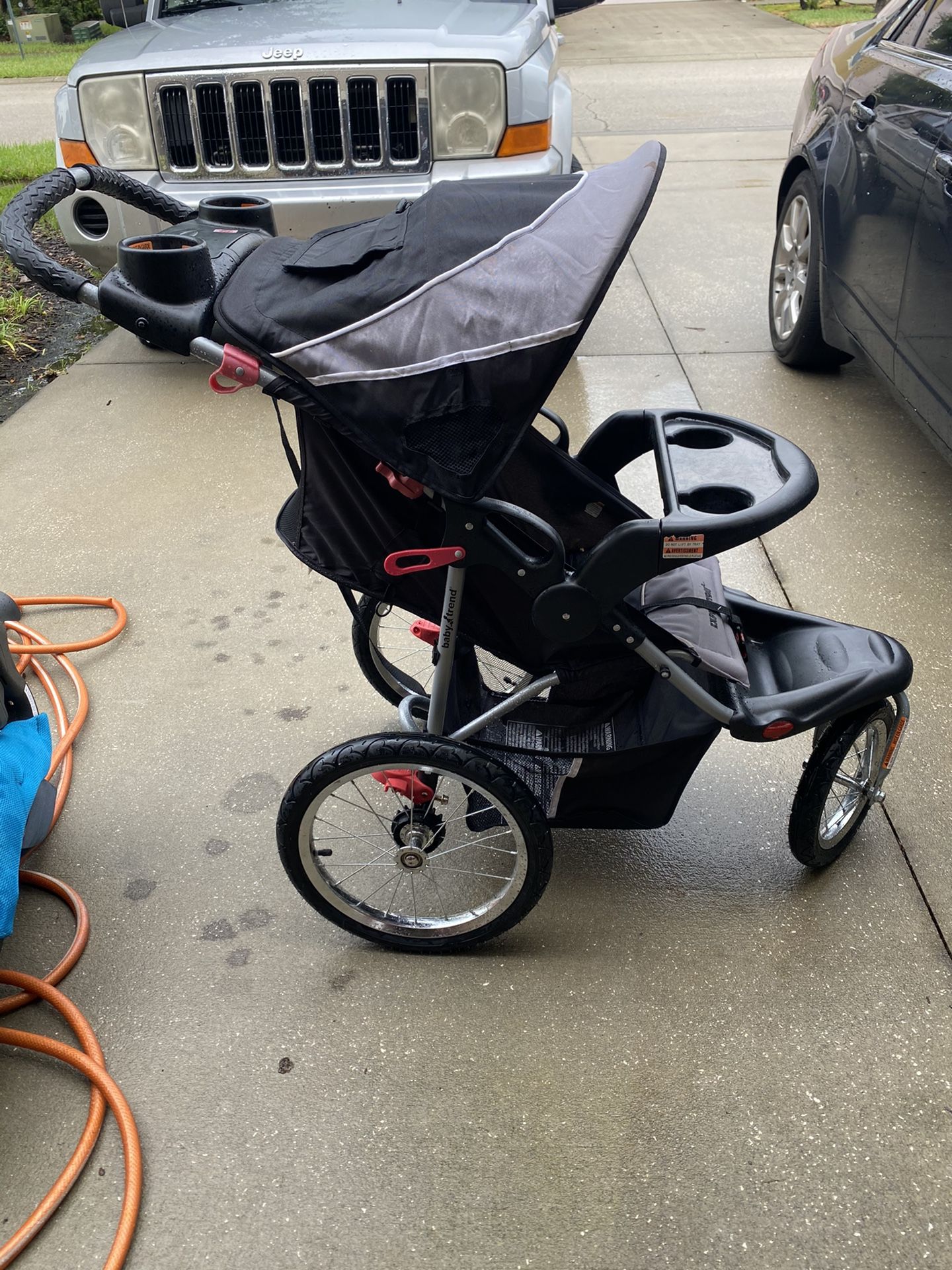 Jogging stroller / Brand (Baby Trend Expedition )