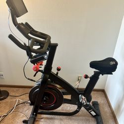 Bowflex C7 Exercise Bike w/ Touchscreen – Excellent Condition – $600 OBO 