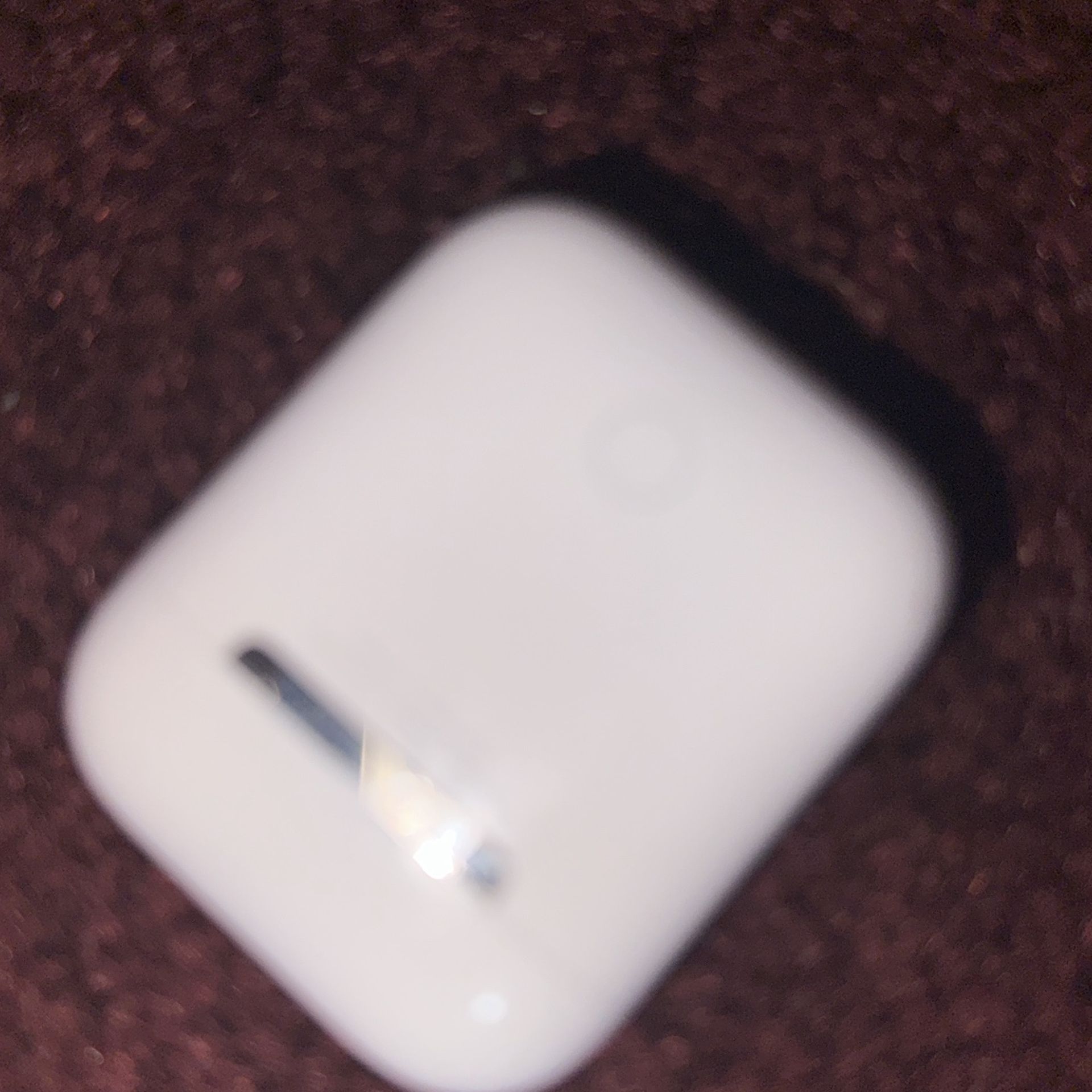 Airpods FIRST COME FIRST SERVE BRAND NEW, NEW CONDITION 50-60$ come get it now!