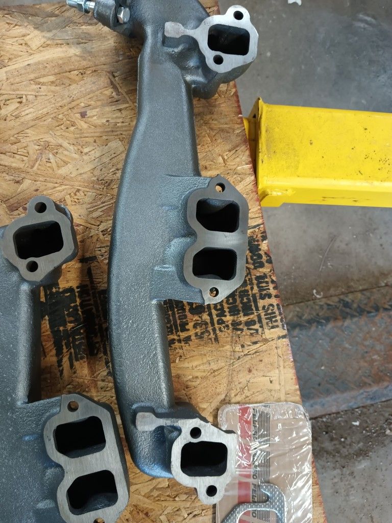 94 - 01 Exhaust Manifolds 