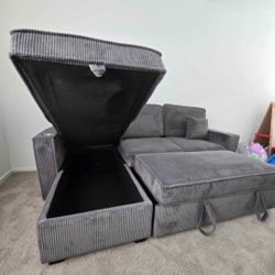 NEW  SECTIONAL SOFA 