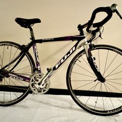 FUJI SILHOUETTE 47cm Carbon Bike