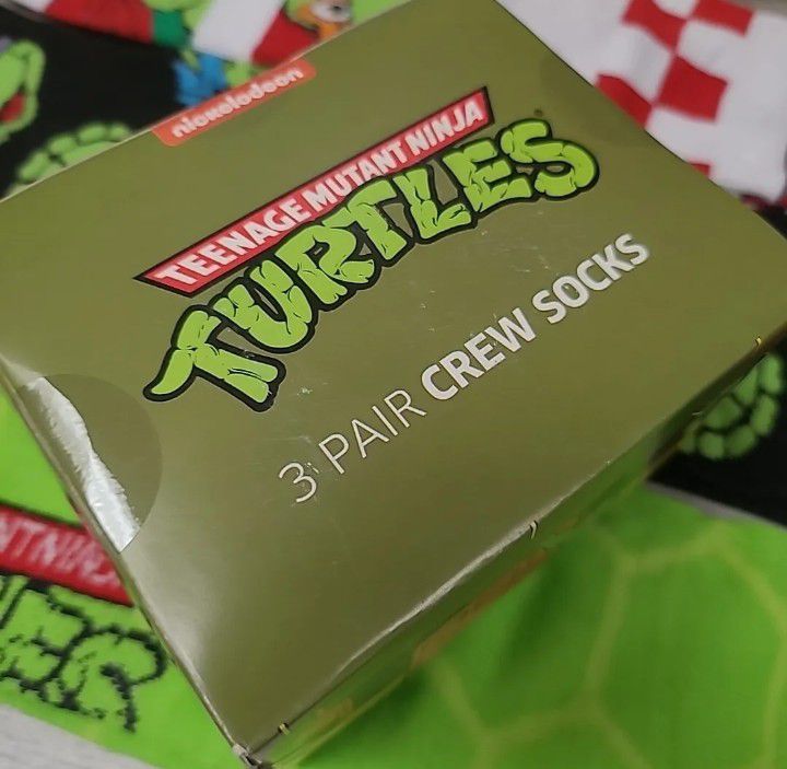 Teenage Mutant Ninja Turtles Men's 3-Pack of Crew Socks Sock Size 10-13.... CHECK OUT MY PAGE FOR MORE ITEMS