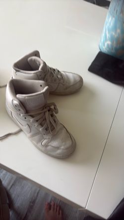 Old Nikes size 6
