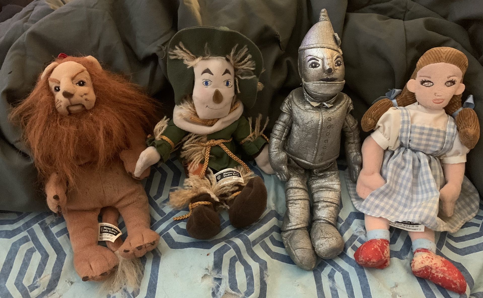 Vintage Wizard Of OZ plush dolls