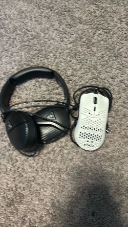 TURTLE BEACH HEADSET AND RGB GAMING MOUSE