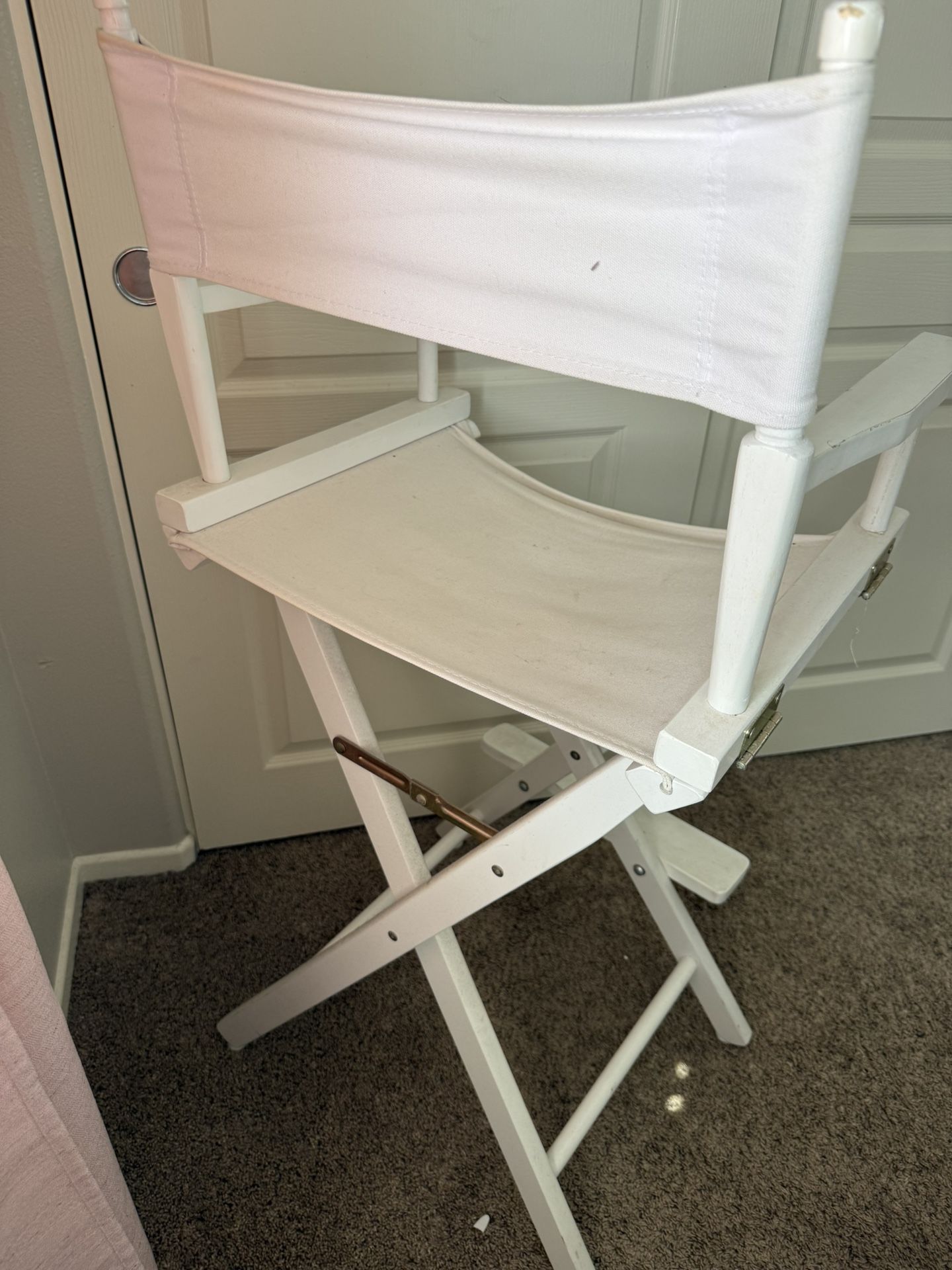 Kids White Director’s Chair – Foldable & Stylish 