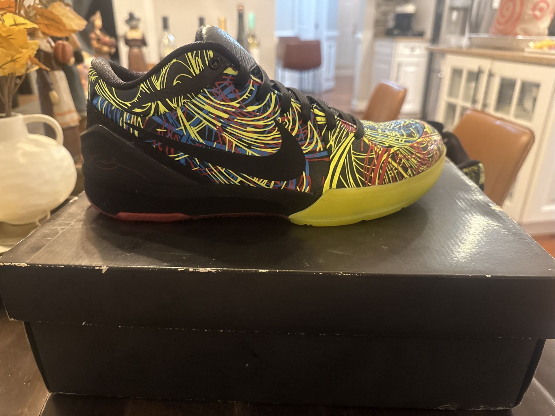 Kobe Iv Protro Wizenard, Used 9.5