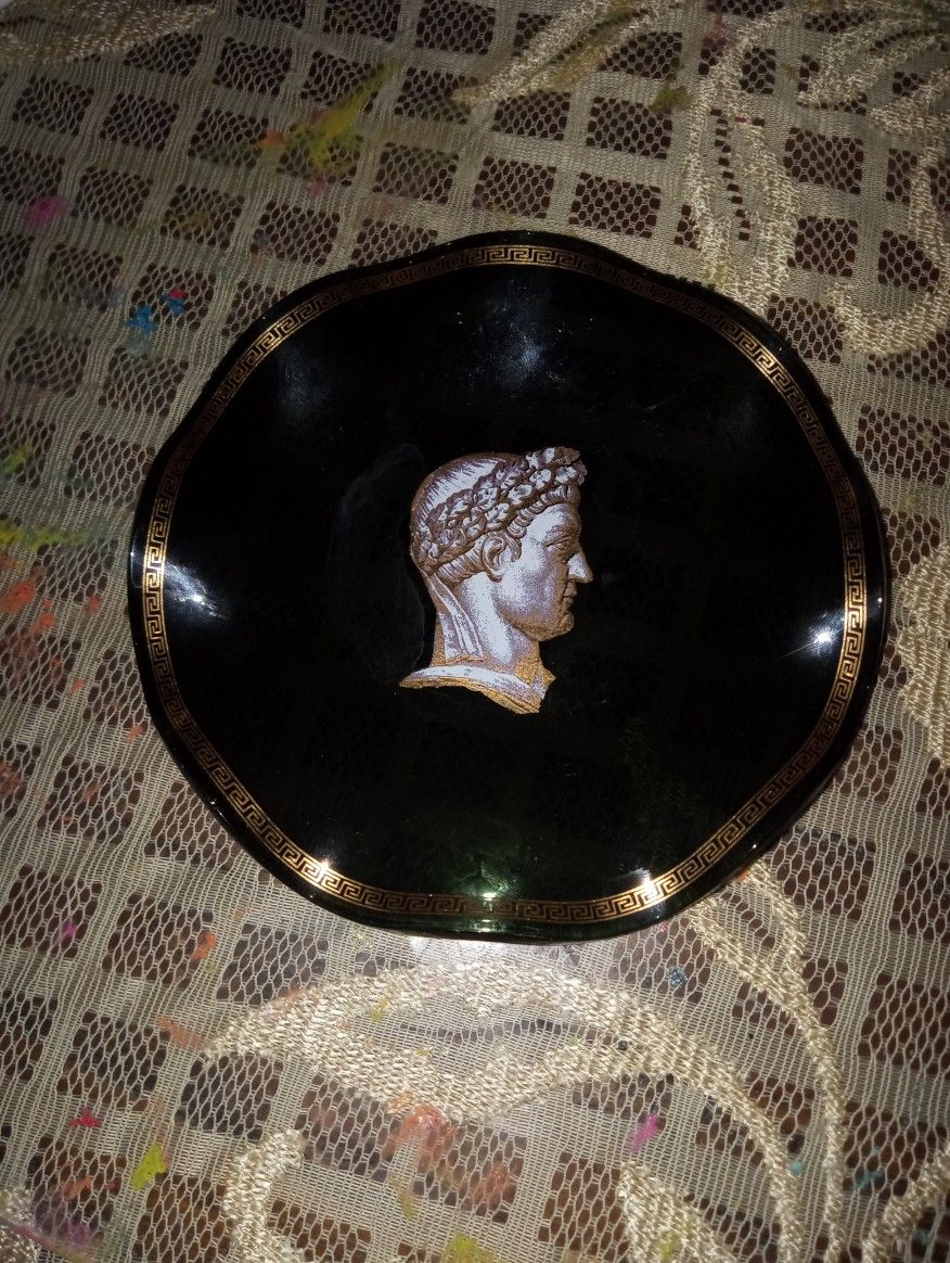 Vintage Black And Gold Caesar Plate Ruffled