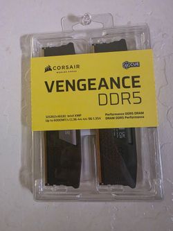 NEW in box Vengeance DDR5 Corsair Ram 32 GB (16x2)
