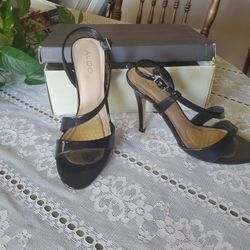 Calisto of California black ladies heels