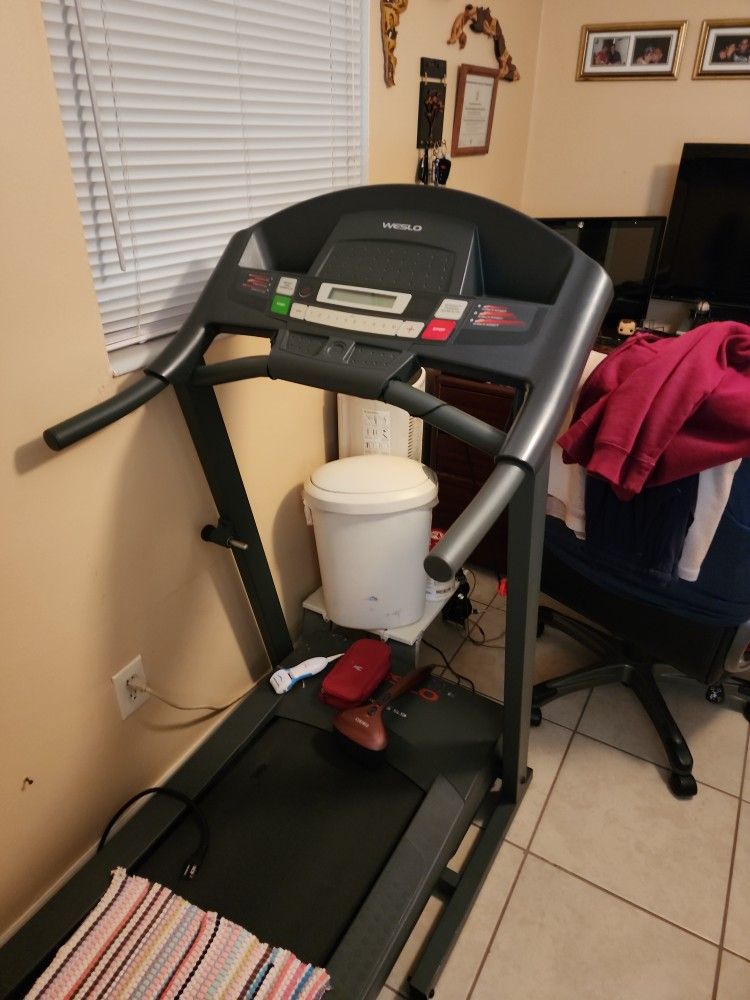 Weslo treadmill