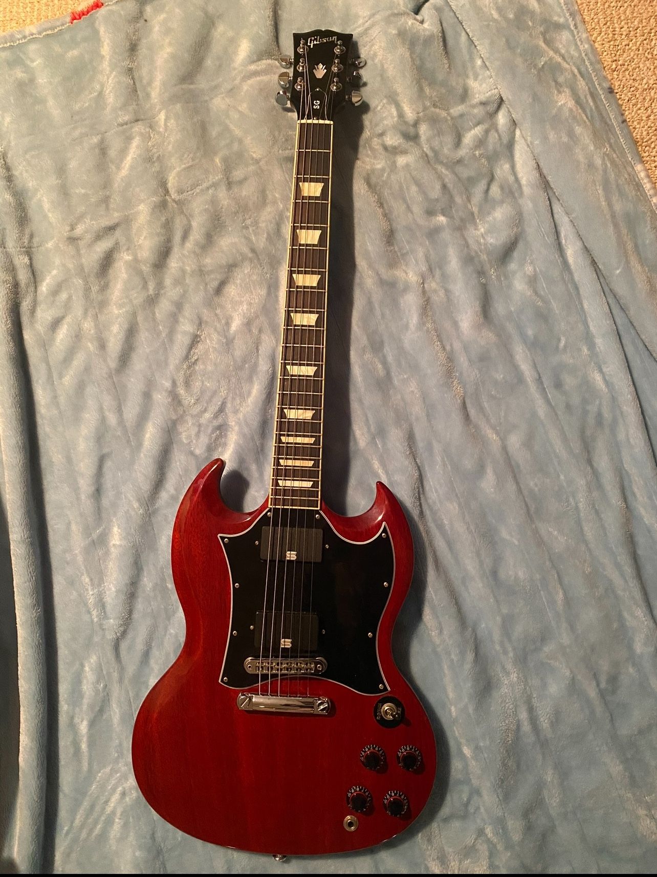 2021 Gibson SG Standard Electric Guitar With SD BLACKOUT 3s 