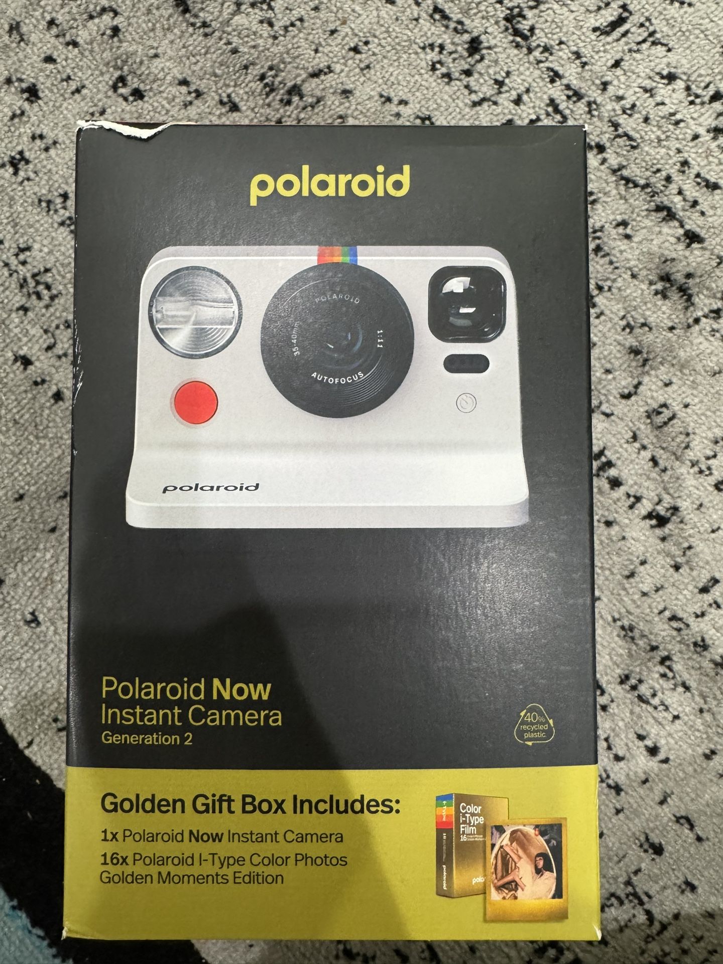 *NEW* Polaroid NOW Gen 2 Instant Camera Golden Gift Box Bundle - Black/White