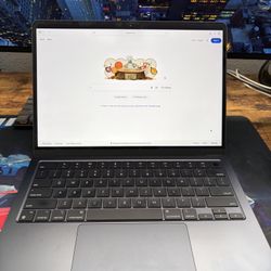 M3 MacBook Air Midnight