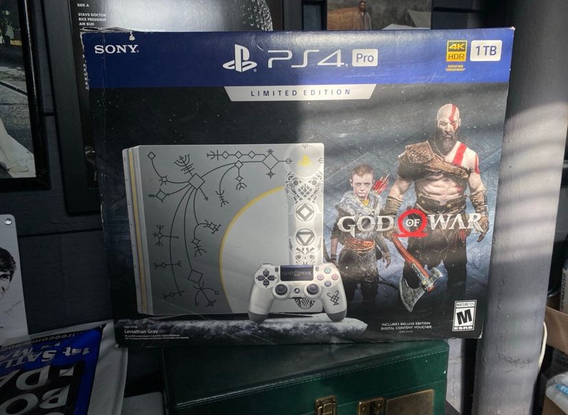Boxed Playstation 4 PS4 God of War Limited Edition 2 TB Pro Console