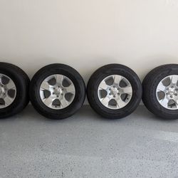 BRAND NEW 2025 RAM RIMS AND TIRES 275/65R18's Driven Less Than 25 Miles