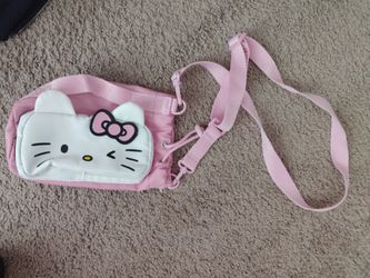 Hot Topic Hello Kitty Pink Crossbody water bottle Bag