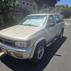 1998 Nissan Pathfinder