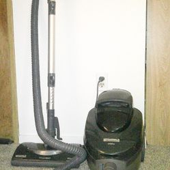 Kenmore - Evo Grey Vacuum with Hepa Filter Plus Attachments