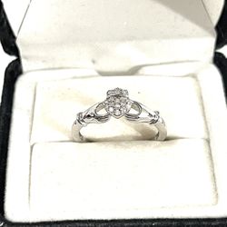 Brand New 16 Authentic Diamonds Set In A Sterling Silver Wedding Ring. Size 7.