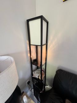 Shelf floor lamp