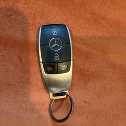 Mercedes Benz Glb250 Key fob 