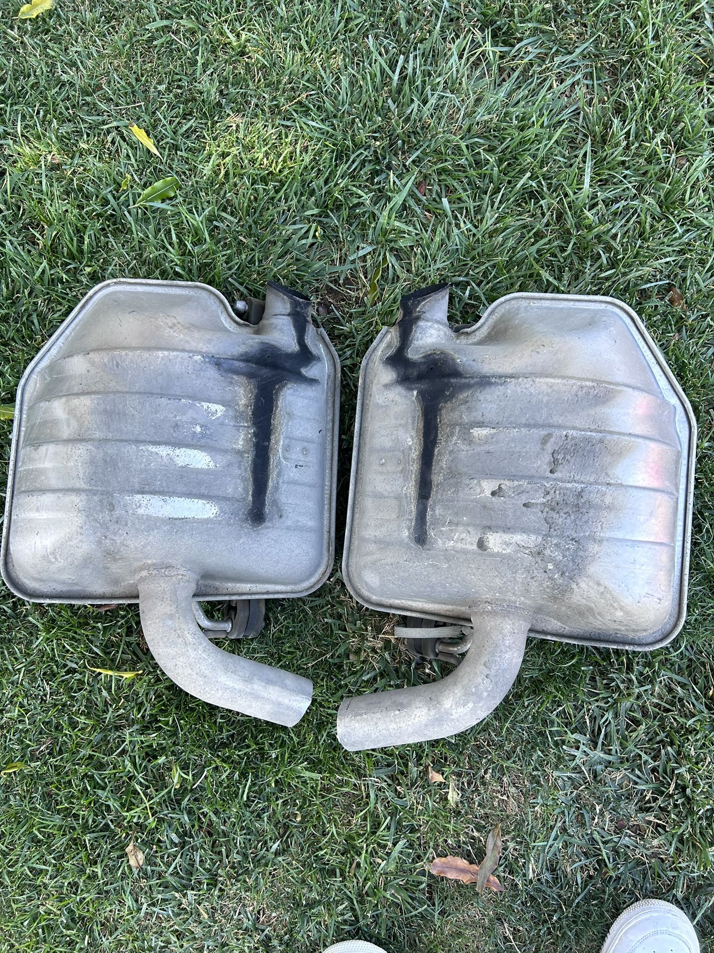 Pentastar 3.6L mufflers