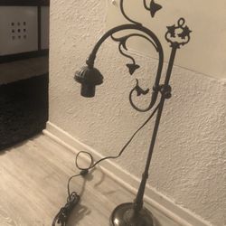 Unique alluring Vintage Metal Lamp