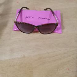 Betsey Johnson Sunglasses And Case