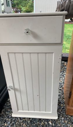 Night stand end or side table