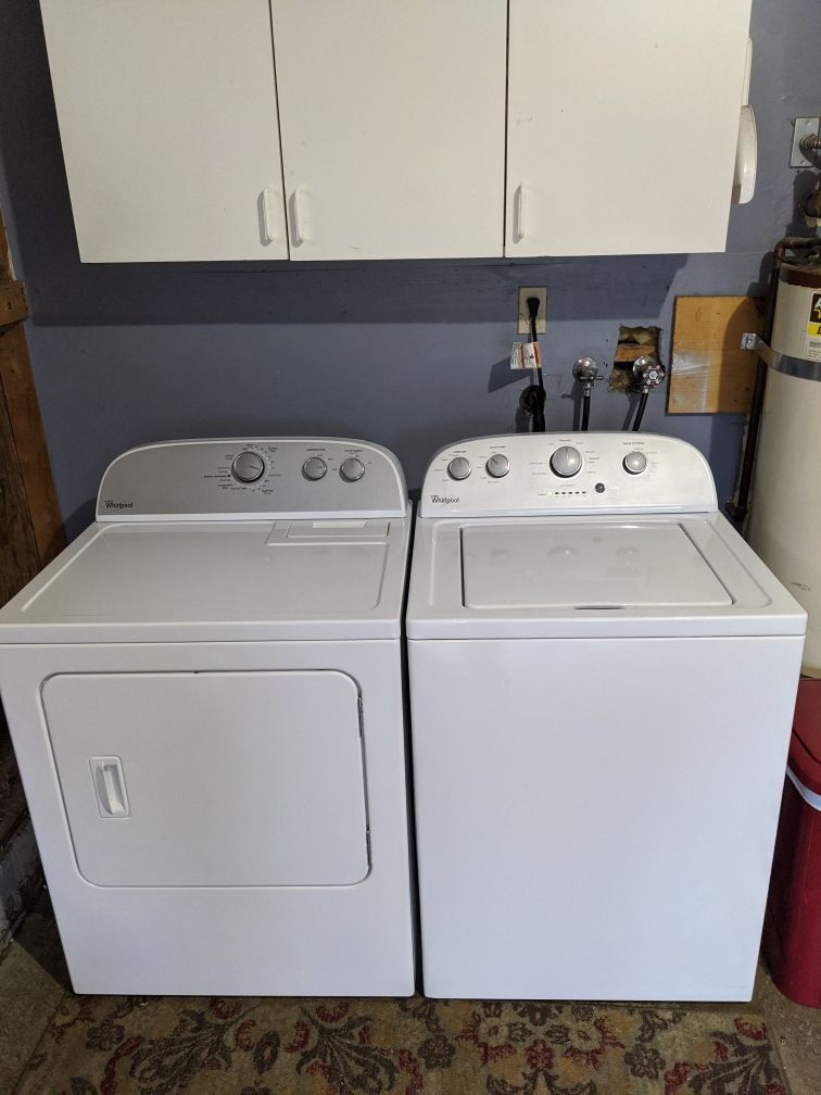 Matching digital Whirlpool washer dryer / delivery available / 90 day warranty